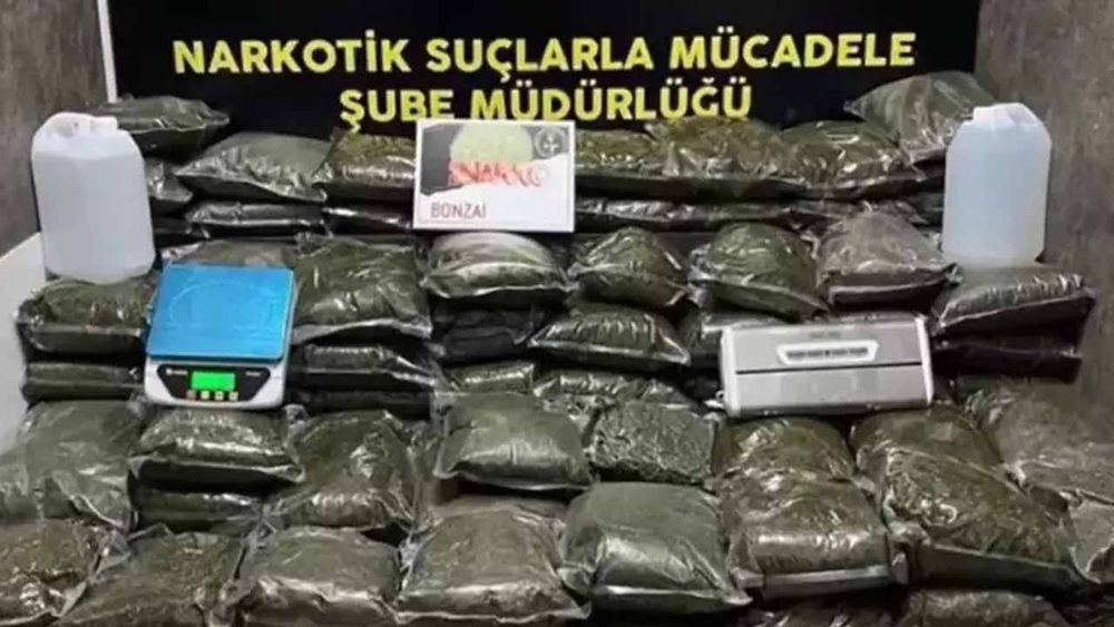 Üç ilde 397,5 kilogram uyuşturucu madde ele geçirildi