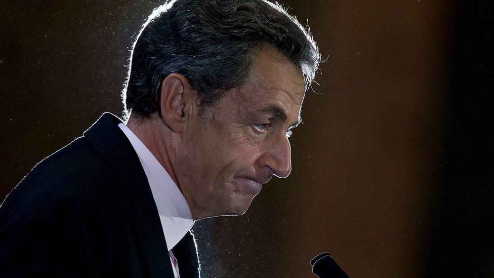 Eski Fransa Cumhurbaşkanı Nicolas Sarkozy cezaevine girdi