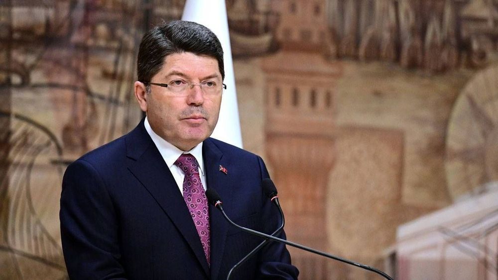 Adalet Bakanı Tunç, provokasyon çağrısı yapan CHP'li hesaplara soruşturma açıldığını duyurdu