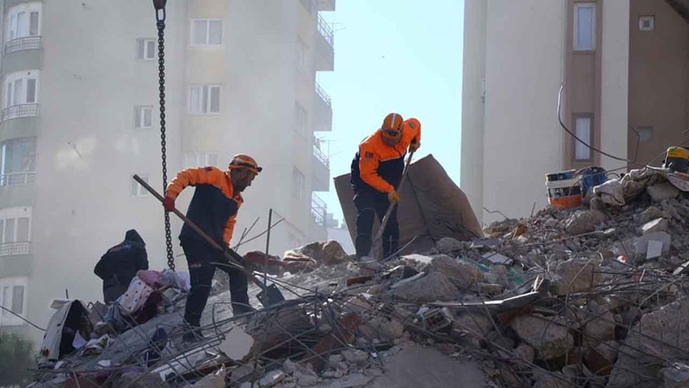Adana'da depremde 56 kişinin öldüğü binayla ilgili 7 sanığa hapis cezası