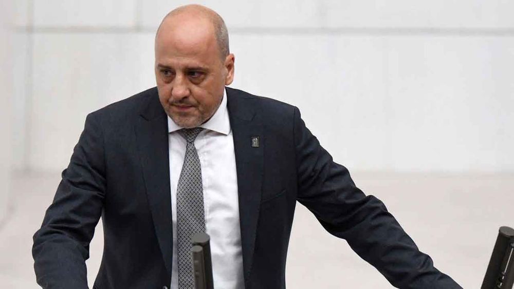 Bakan Gürlek’in avukatından Ahmet Şık hakkında suç duyurusu