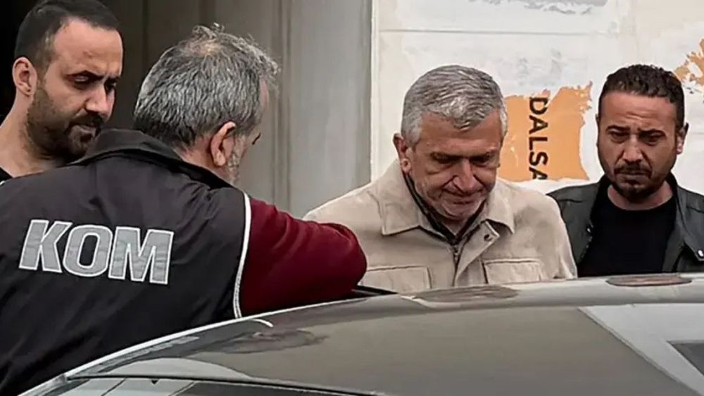 CHP’li Akçakoca Belediye Başkanı Fikret Albayrak irtikaptan tutuklandı
