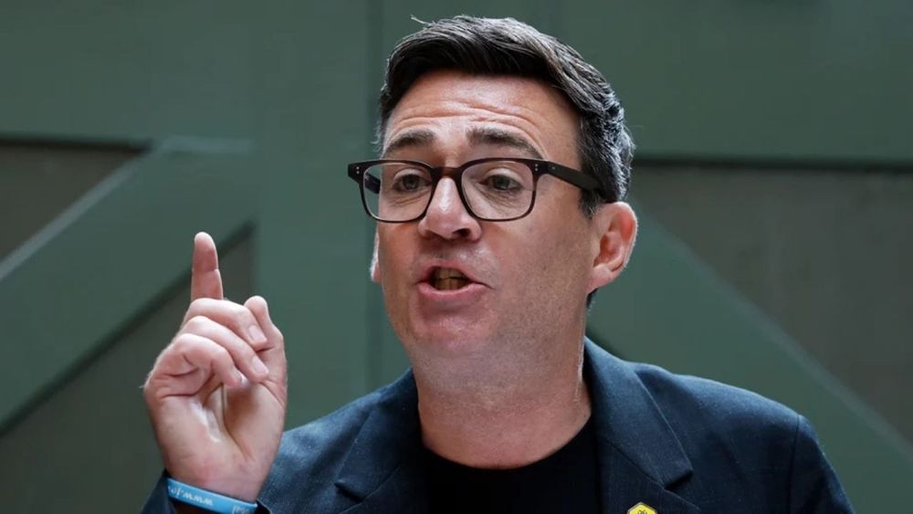 İngiltere'nin yeni Başbakanı olmaya hazırlanan Andy Burnham'dan İsrail özrü