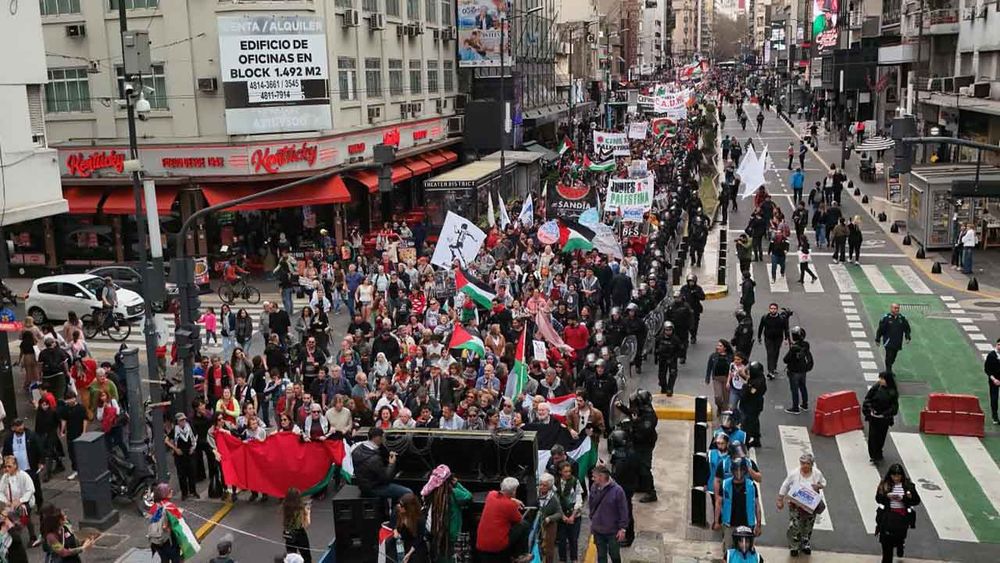 Arjantin’de Gazze’ye destek yürüyüşü: İsrail ile ilişkileri kesin!
