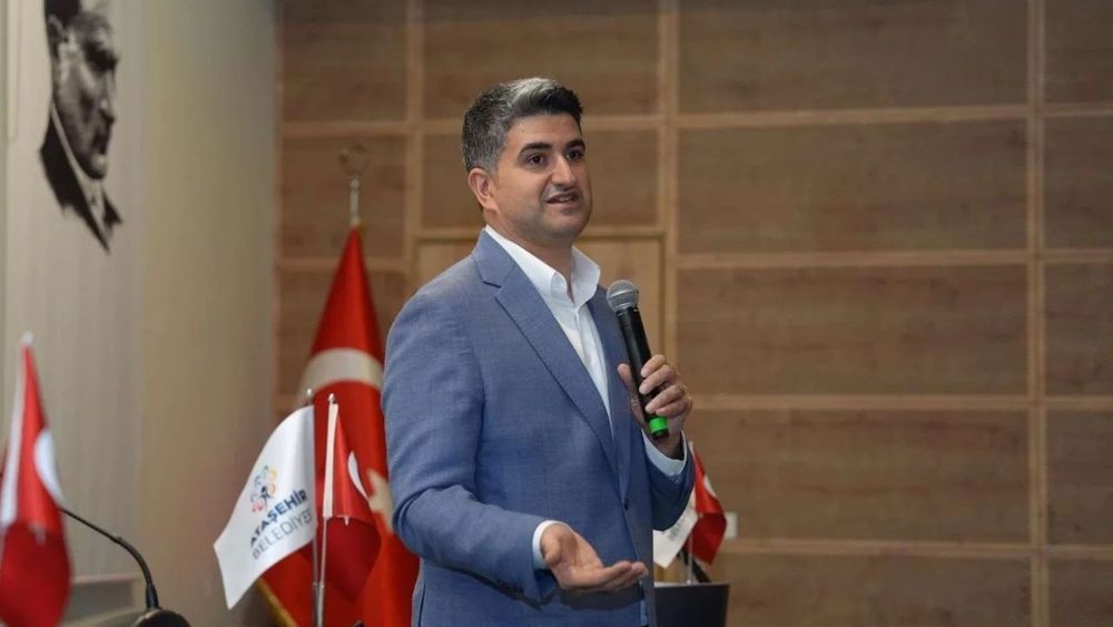 Ataşehir Belediye Başkanı Onursal Adıgüzel görevden uzaklaştırıldı