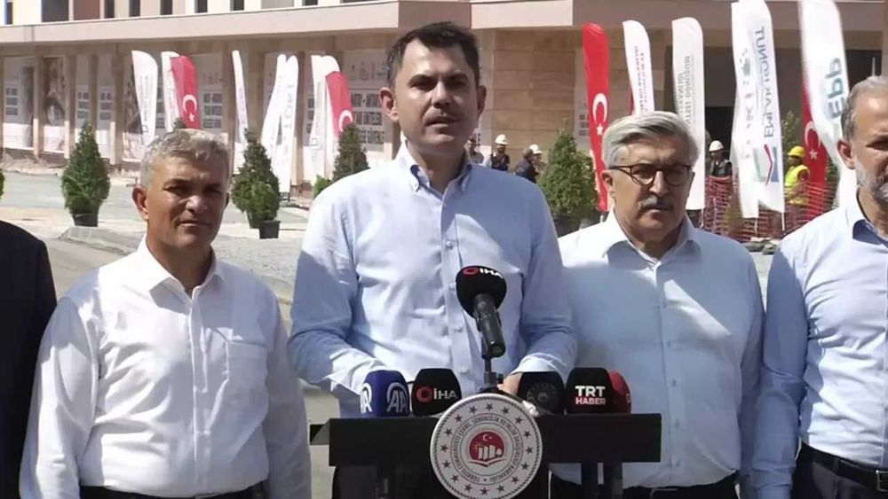 Bakan Kurum Antakya’da: Hatay yeniden doğuşun simgesi olacak