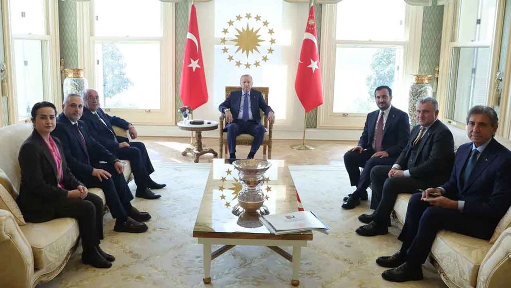 Başkan Erdoğan, AK Parti’ye geçen üç belediye başkanını kabul etti