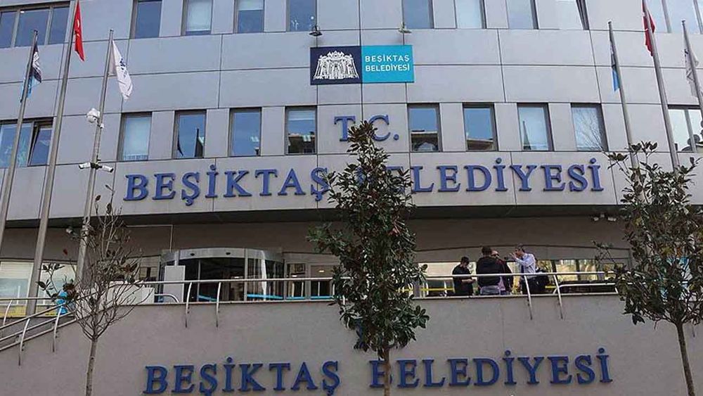 CHP'li Beşiktaş Belediyesi'nde rüşvet paralarını aklayan 6 şüpheli tutuklandı