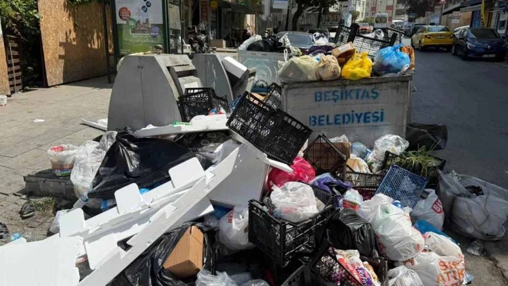 CHP’nin yönettiği Beşiktaş çöp krizine teslim!