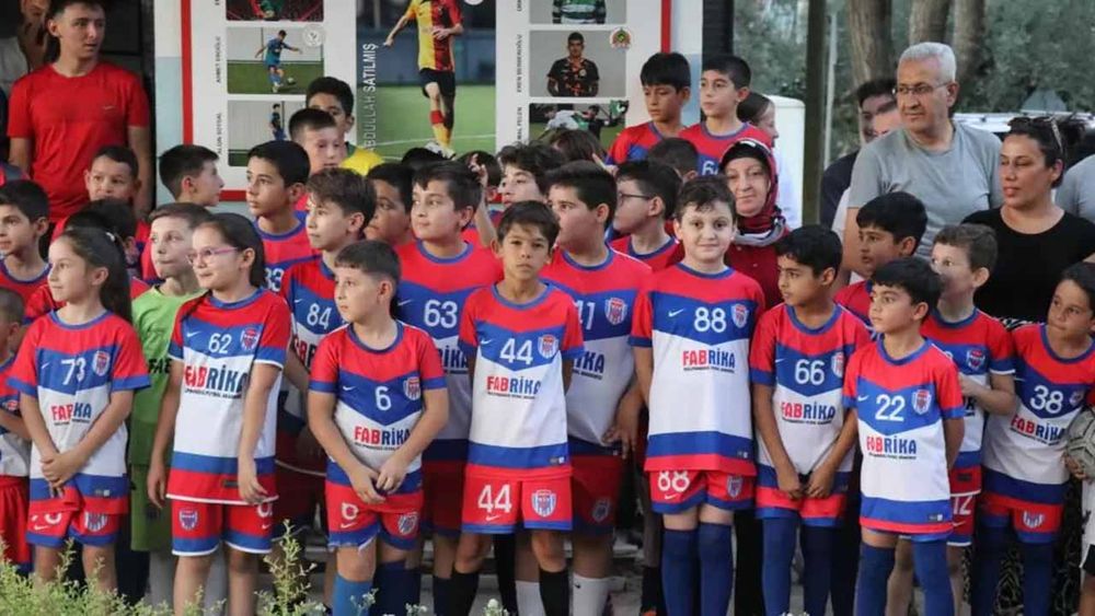 CHP'li belediyeden sporcu çocuklara engel: Kavurucu sıcakta suyu kesildi