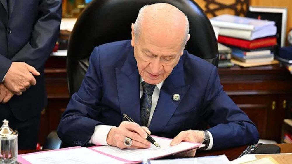Devlet Bahçeli: Attığımız bu imzayla Orta Doğu halkları kazanmıştır