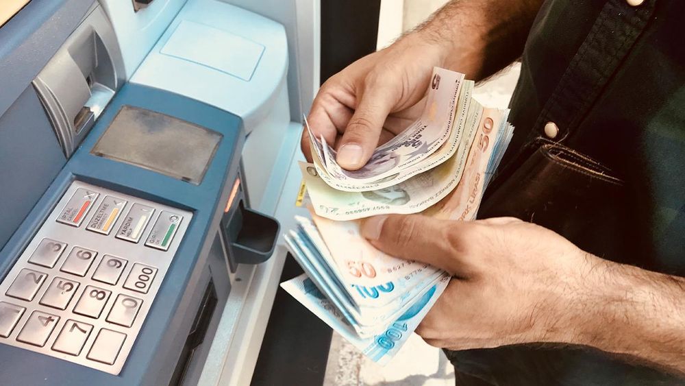 En düşük emekli aylığı 20 bin liraya yükseltildi