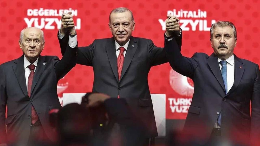 Sürpriz üçlü zirve: Erdoğan, Bahçeli ve Destici Görüştü