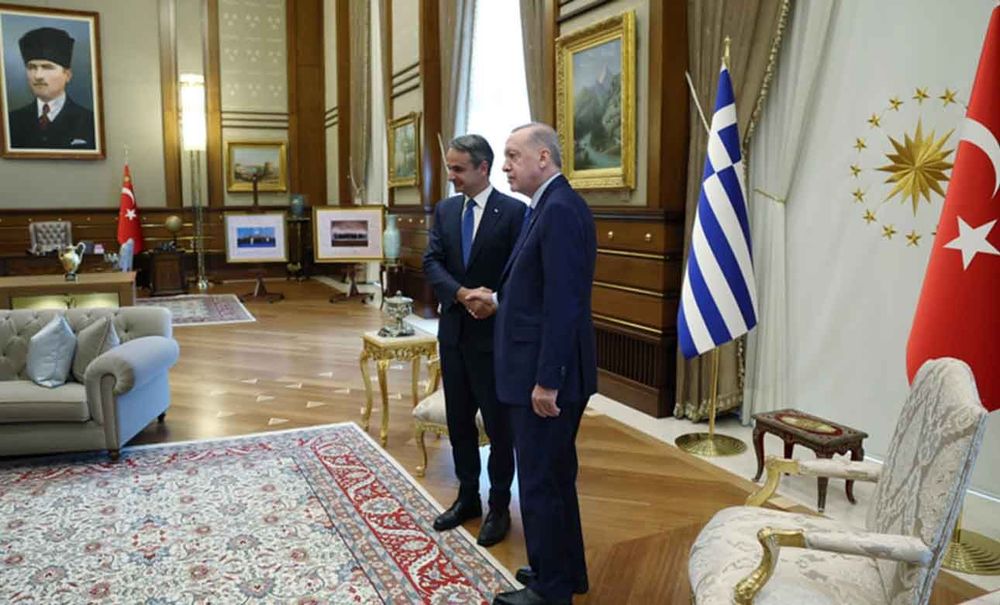 Cumhurbaşkanı Erdoğan, Yunanistan Başbakanı Miçotakis ile ortak basın toplantısı düzenledi