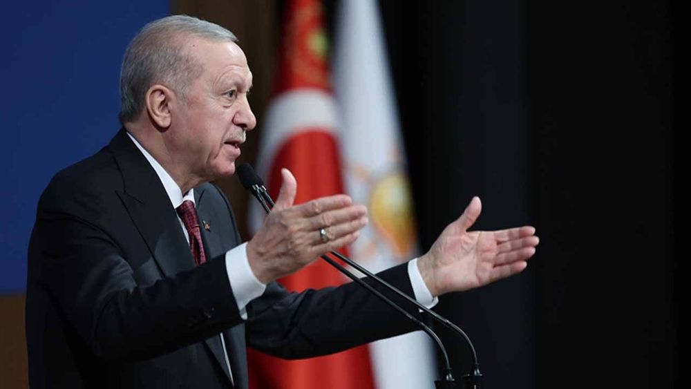 Cumhurbaşkanı Erdoğan'dan Leman'a destek çıkan Özgür Özel'e tepki: Müptezellerin avukatlığını yapıyor