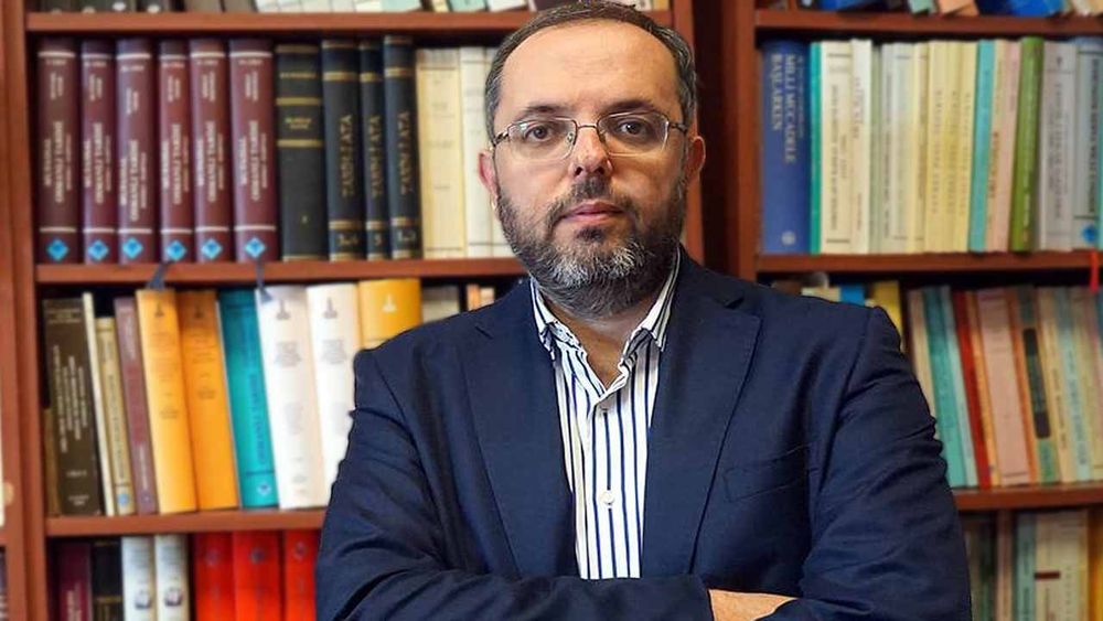Erhan Afyoncu: Eğitimin uzaması evliliği engelleyen en önemli hususlardan bir tanesi
