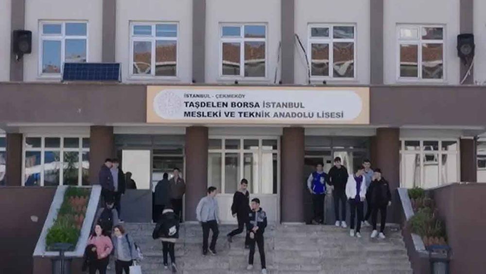 Fatma Nur öğretmen bıçaklı saldırıda hayatını kaybetmişti: İki eğitim görevlisi görevden uzaklaştırıldı