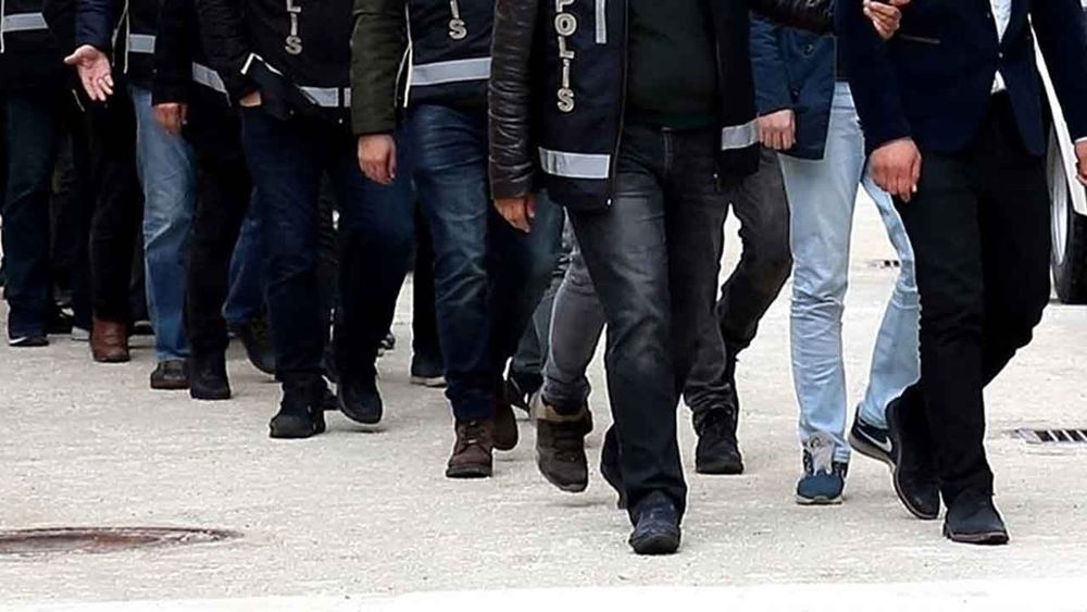 FETÖ'nün 'kamu mahrem yapılanması'na yönelik soruşturmada 20 şüpheli hakkında gözaltı kararı