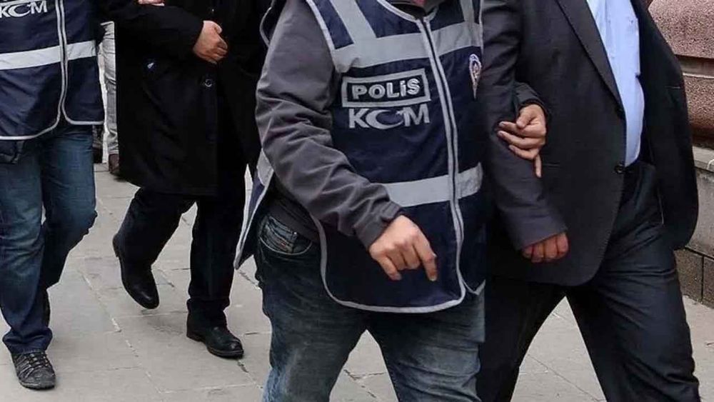 Konya merkezli FETÖ operasyonunda 21 gözaltı