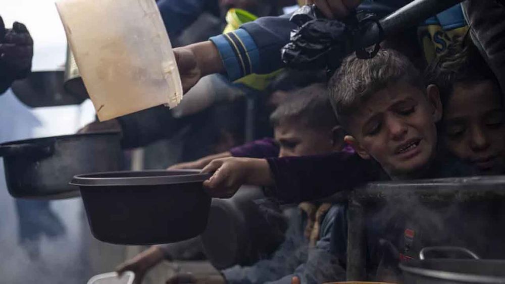 Gazze'de bebekler vücutları kuruyarak ölüyor