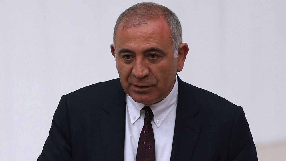 Hakkında ihraç kararlı verilen CHP’li Gürsel Tekin’den açıklama: Görevimin başındayım, planlarımızı yapıyoruz