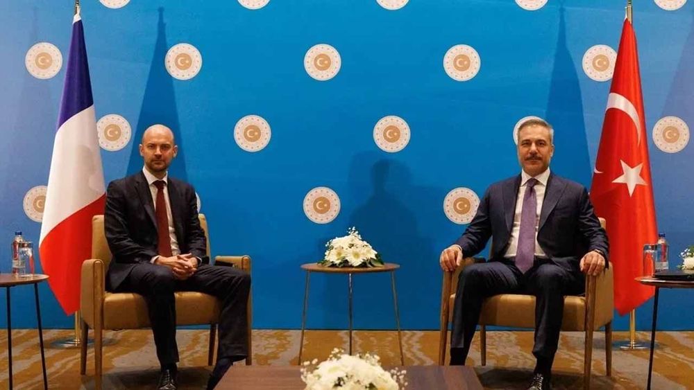 Dışişleri Bakanı Hakan Fidan, Fransa Dışişleri Bakanı Barrot ile Ankara'da görüştü