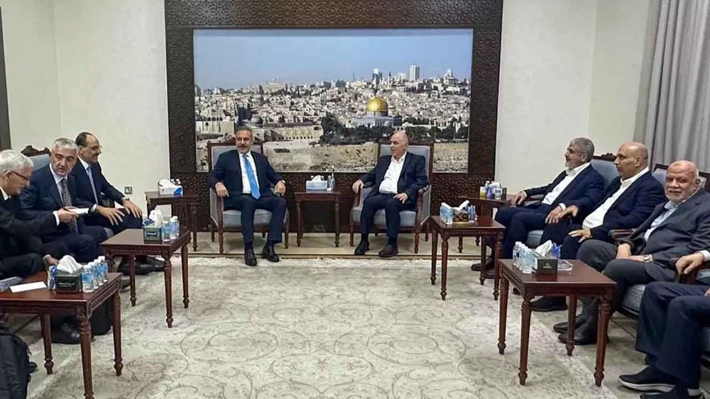 Bakan Fidan ve MİT Başkanı Kalın, Katar’da Hamas liderleriyle görüştü