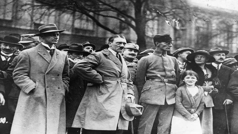 Birahane Darbesi: Hitler'in iktidar yolundaki ilk büyük girişimi