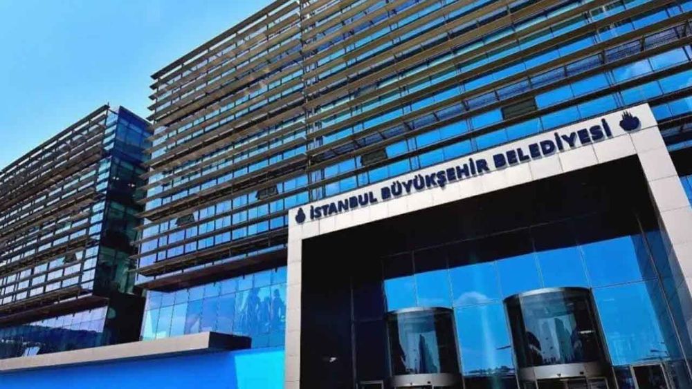 İBB'ye yolsuzluk soruşturmasında 8 şüpheli tutuklandı