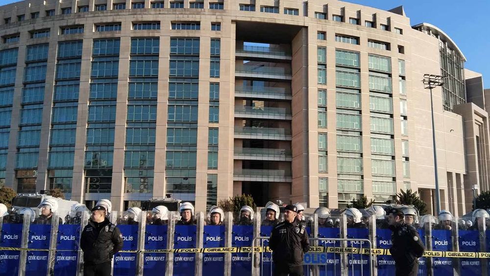 İBB soruşturmasında iki isim hakkındaki ev hapsi kararı kaldırıldı