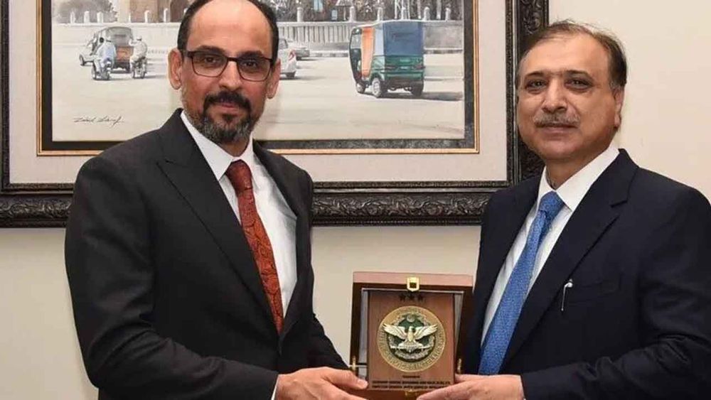 MİT Başkanı Kalın, Pakistan'da üst düzey temaslarda bulundu