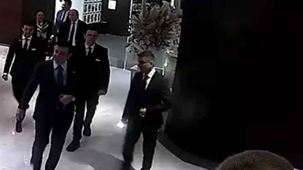 Yolsuzluk soruşturması kapsamında Ekrem İmamoğlu’nun koruması gözaltına alındı