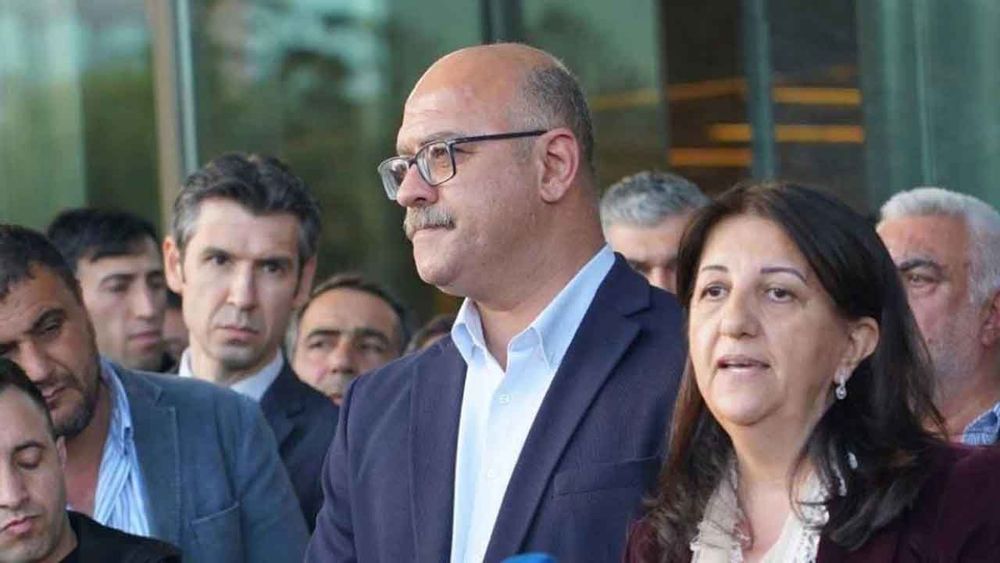 DEM Parti heyeti İmralı’ya gitti