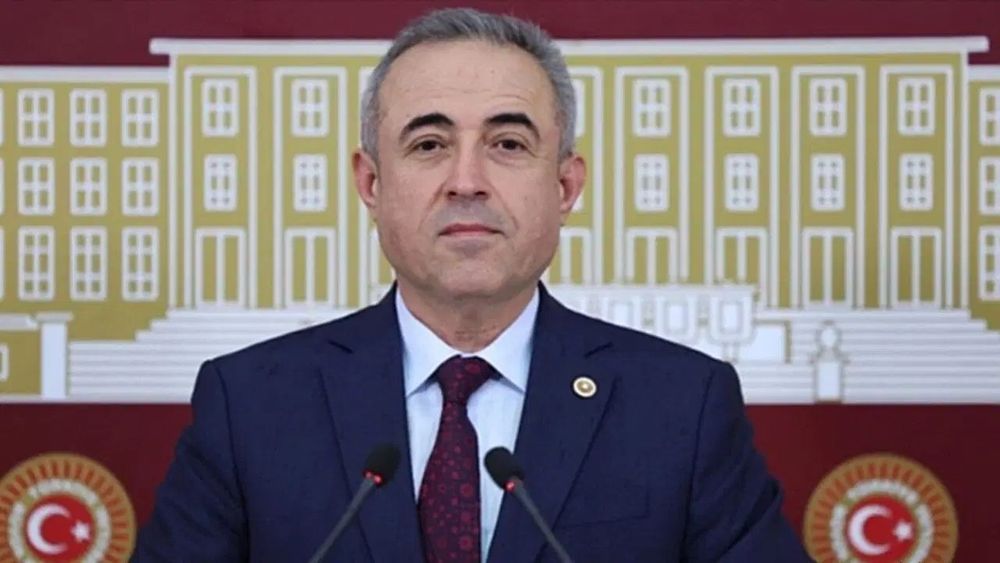 DEVA Partisi'nden istifa eden Milletvekili İrfan Karatutlu Ak Parti'ye geçecek