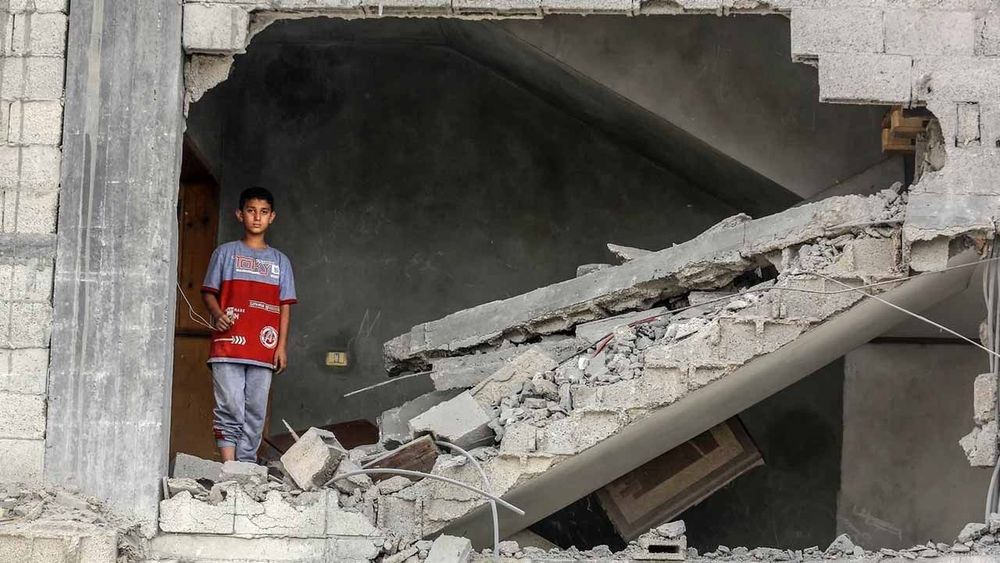 Gazze'de İsrail saldırıları: Yardım bekleyen 10 kişi dahil 29 Filistinli şehit oldu