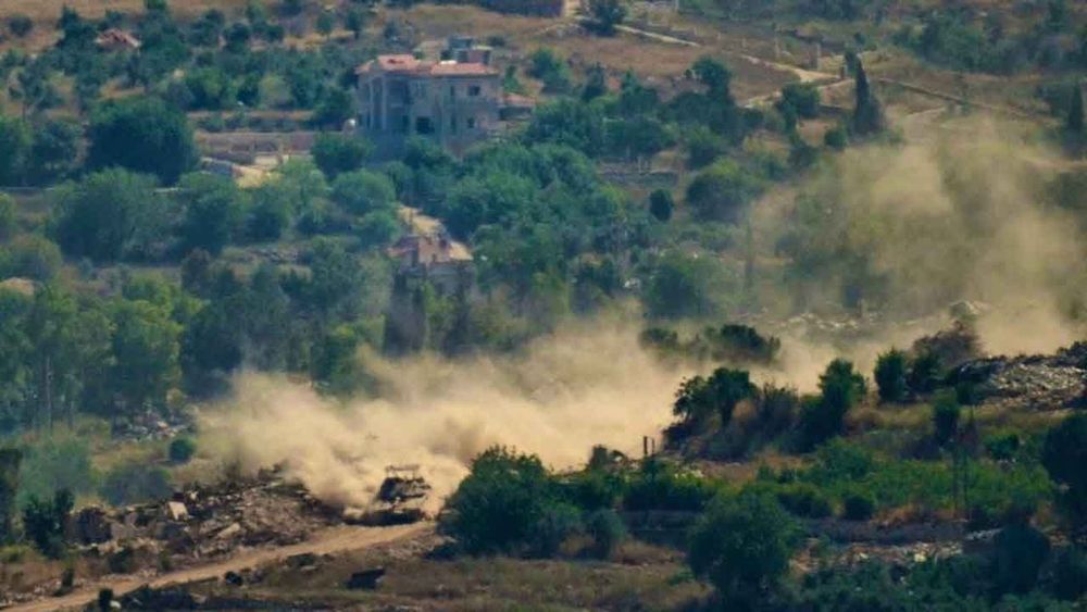 Soykırımcı İsrail, Lübnan’ın güneyinde aracı hedef aldı: 2 kişi hayatını kaybetti