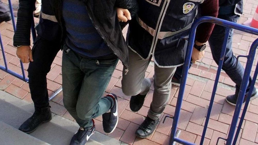 İstanbul'da vergi müfettişlerine gözaltı
