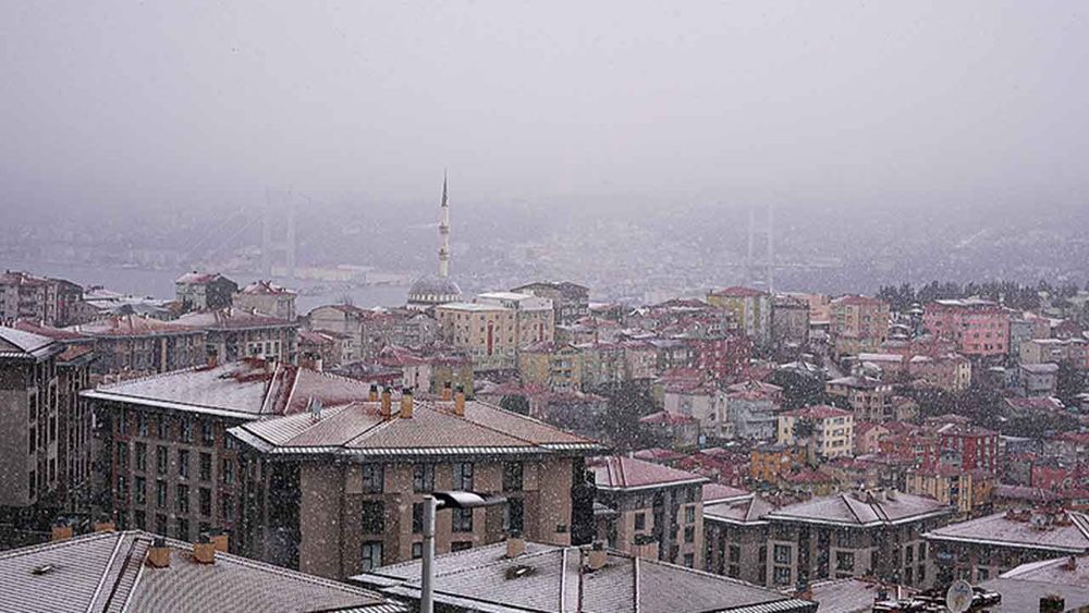 İstanbul’da kar yağışı bazı bölgelerde etkisini sürdürüyor