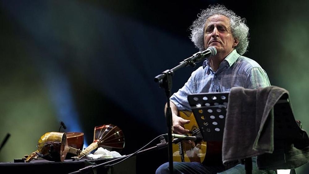 Çankaya Kaymakamlığı, Kur'andaki surelerini şarkı yaparak söyleyen Mohsen Namjoo’nun konserini iptal etti