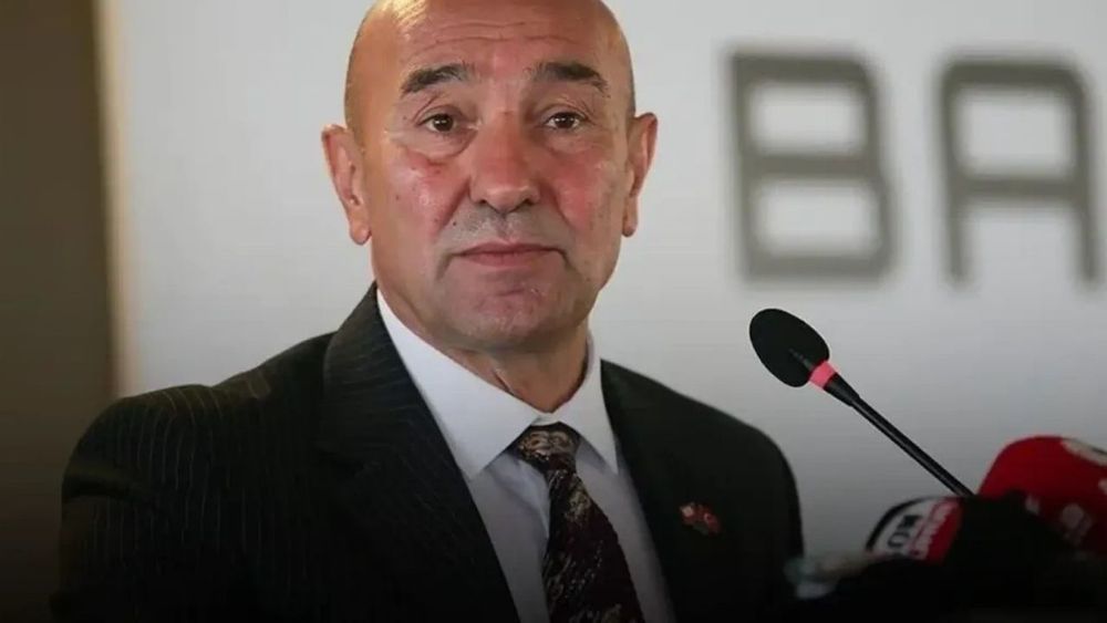 Eski İzmir Büyükşehir Belediye Başkanı Tunç Soyer ve CHP İl Başkanı gözaltına alındı