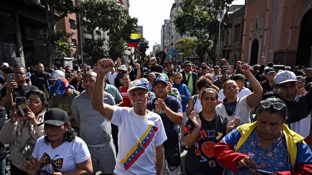 Maduro destekçileri sokağa indi: ABD dünyanın polisi değildir