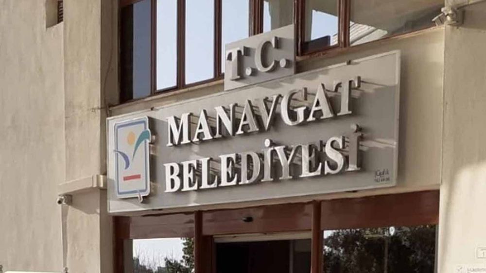  Manavgat Belediyesi'ne yolsuzluk operasyonu