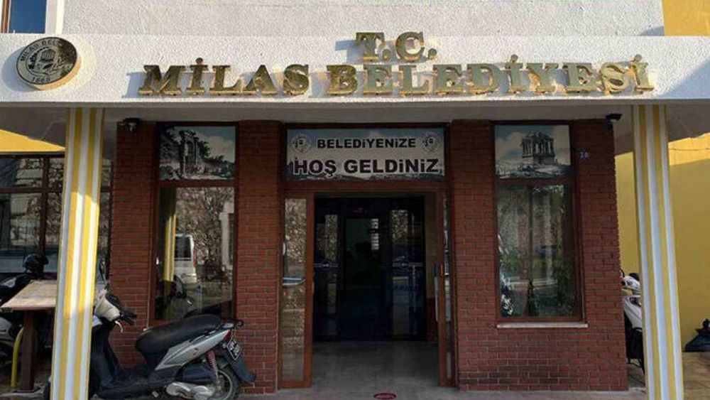 Muğla'da Milas Belediyesi'ne operasyon