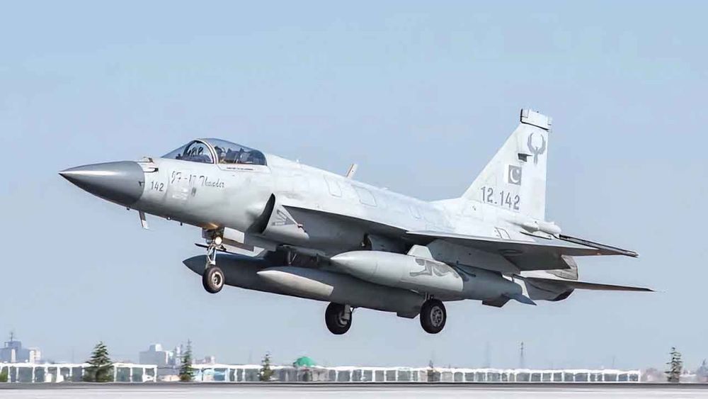 Pakistan ordusu, Hindistan'ın S400 hava savunma sistemini imha etti