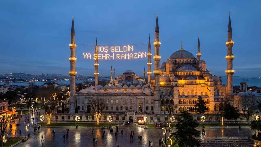 Diyanet, bu yıl Ramazan ayı temasını Ramazan, Cami ve Hayat olarak belirledi