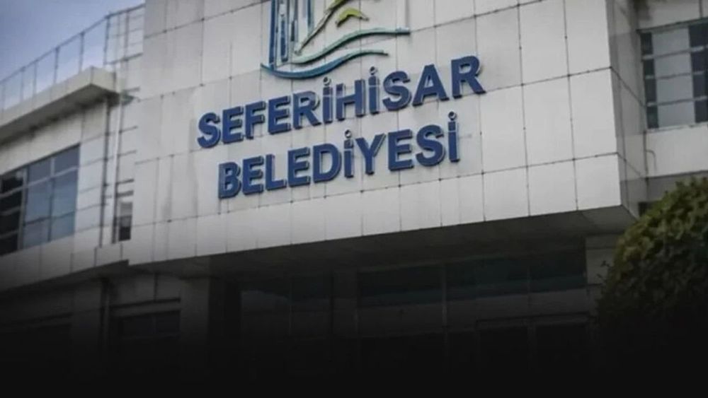 Seferihisar Belediyesine yönelik rüşvet operasyonunda 43 şüpheli gözaltına alındı