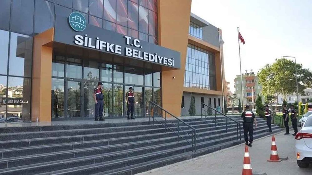 Silifke Belediyesi’ne ikinci dalga yolsuzluk operasyonu: 7 şüpheli gözaltında