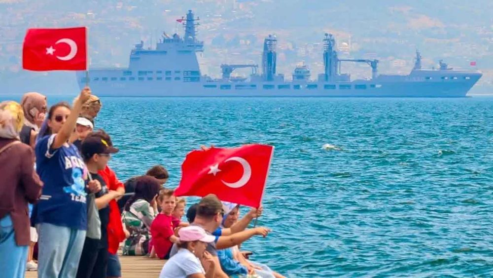 Selçuk Bayraktar'dan Mavi Vatan daveti: Tüm milletimizi Gölcük'e bekliyoruz