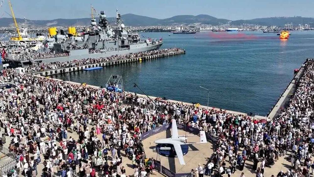 TEKNOFEST Mavi Vatan’da hafta sonu yoğunluğu: Ziyaretçiler alana akın etti