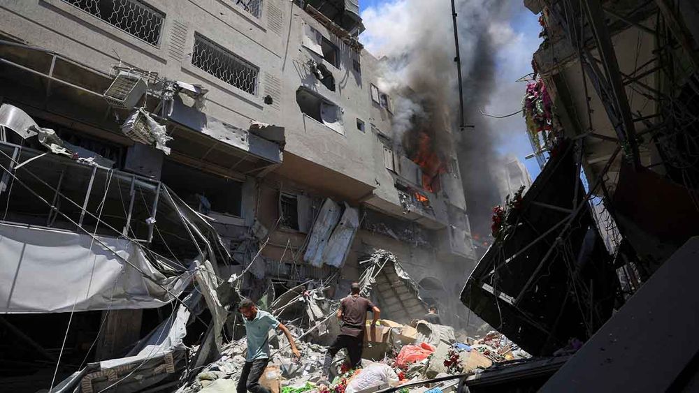 Soykırımcı İsrail ordusu, son 24 saatte Gazze’ye 180 hava saldırısı düzenledi
